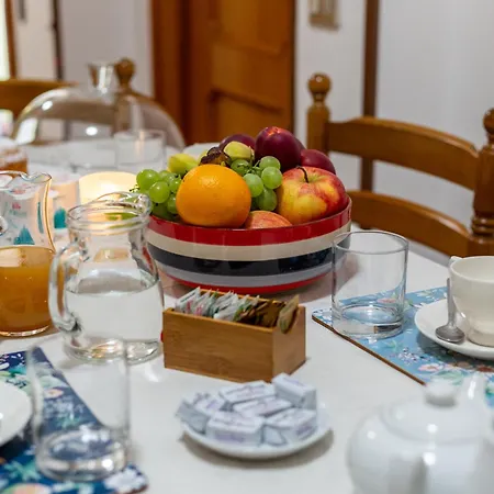 住宿加早餐酒店 萨巴拜奥拉旅馆 3*